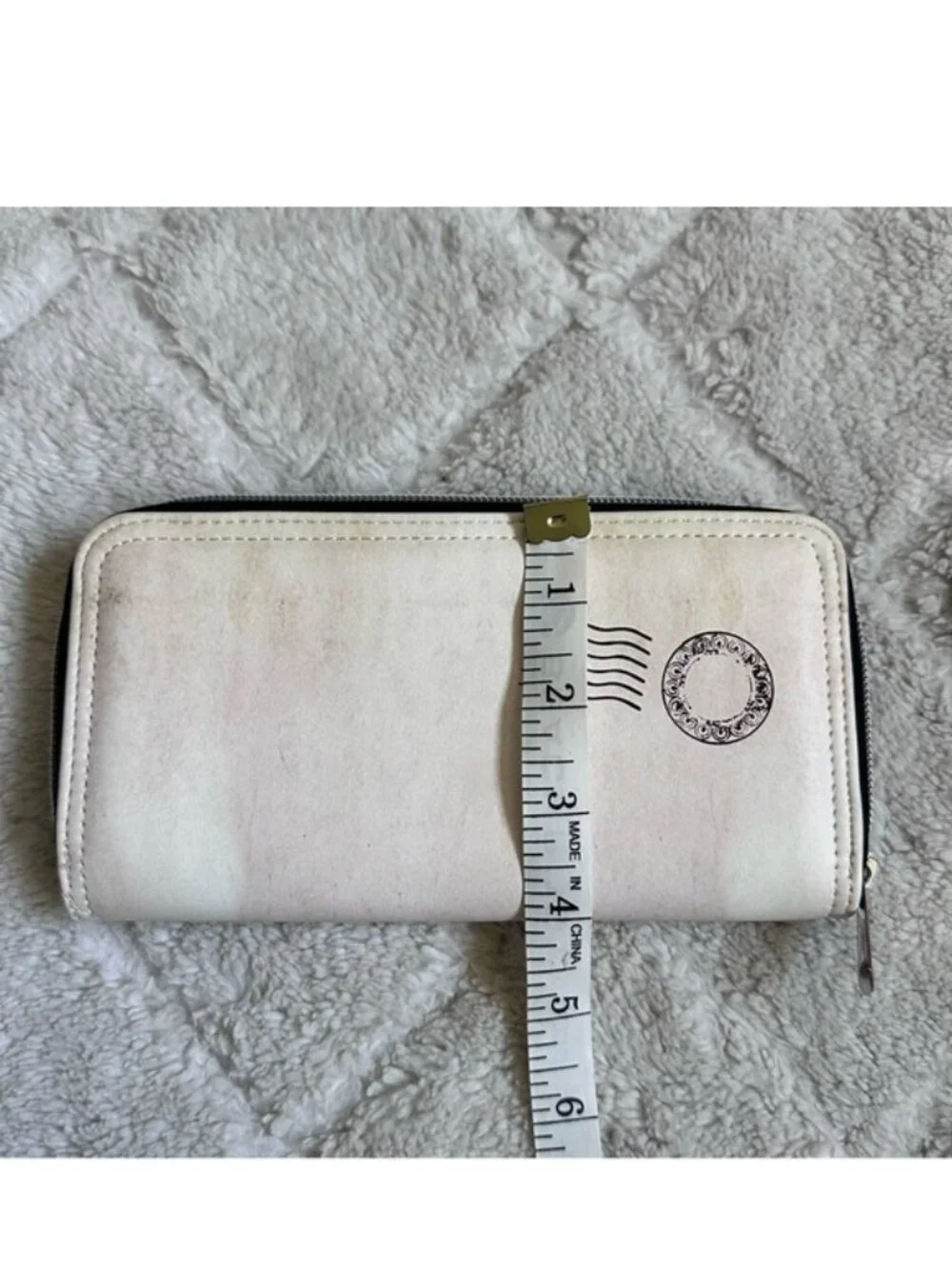Harry Potter | Distressed Hogwarts Acceptance Letter Wallet | One Size